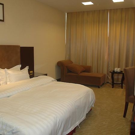 Guangzhou Xiangdu Hotel Esterno foto