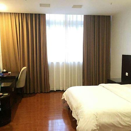 Guangzhou Xiangdu Hotel Esterno foto