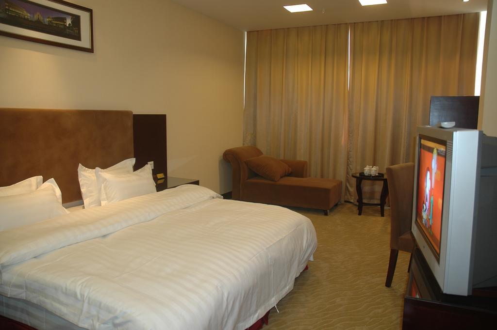 Guangzhou Xiangdu Hotel Esterno foto