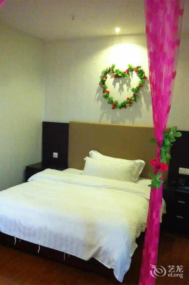 Guangzhou Xiangdu Hotel Esterno foto