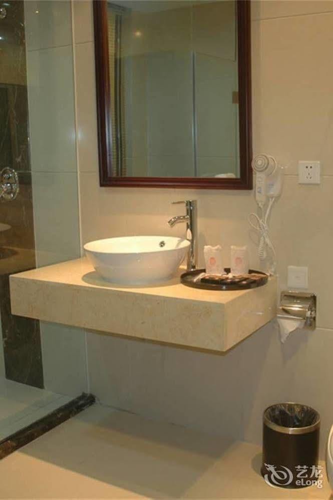 Guangzhou Xiangdu Hotel Esterno foto